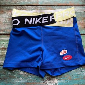 Nike Pro Intertwist Shorts Logo Waist